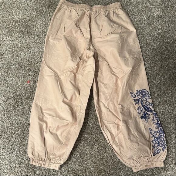 Free People Baller Embroidered Pants. NWOT - Picture 5 of 11